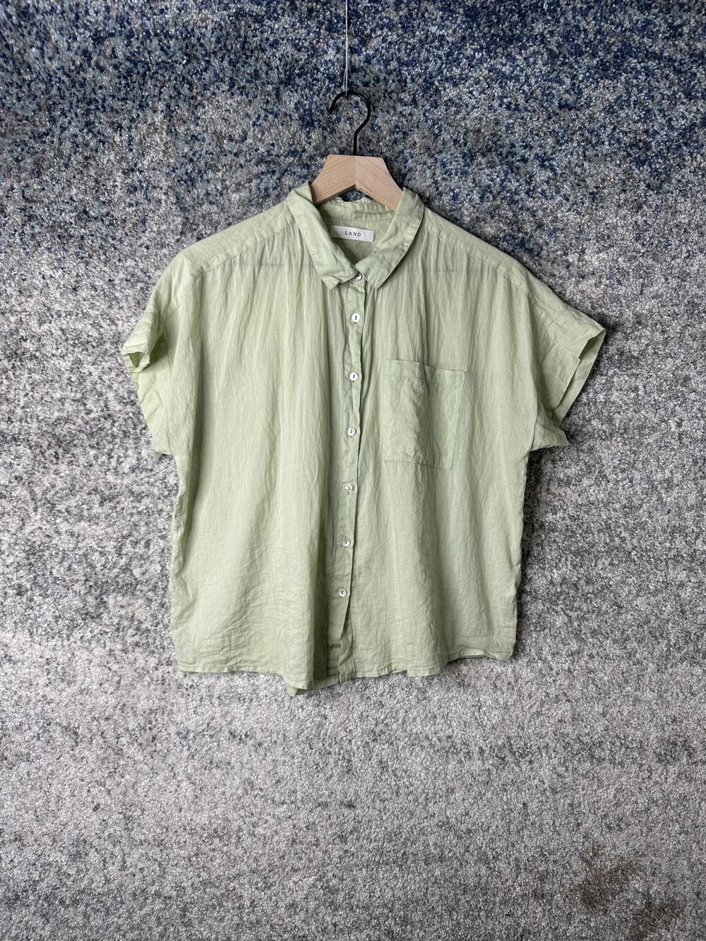 LAND Studio Shirt Womens Medium Green Cotton Button Front Short Sleeve Top